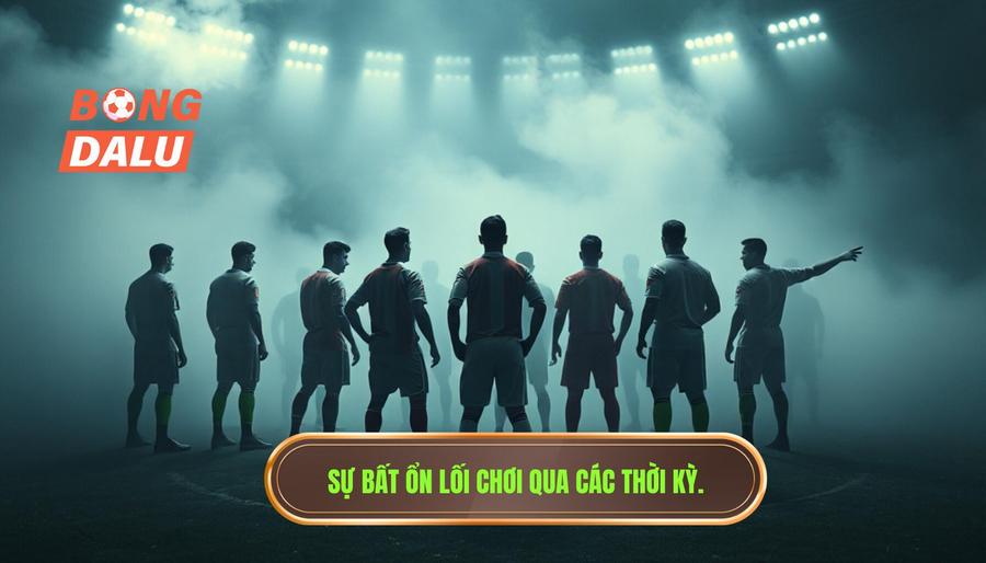 Khủng hoảng bản sắc và lối chơi dưới thời các HLV khác nhau